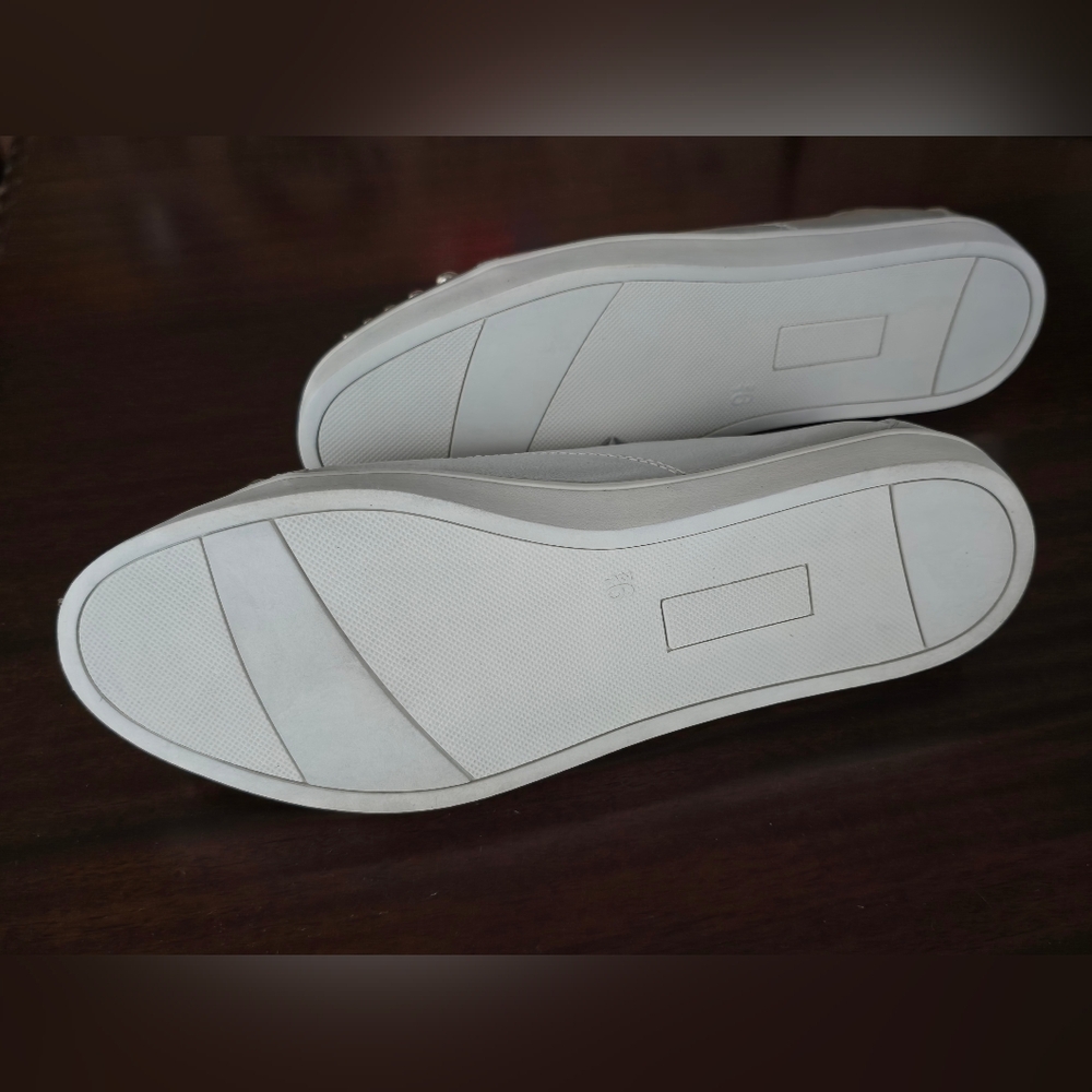 New Simply Vera, Vera Wang Silver Studded Toe Sho… - image 5